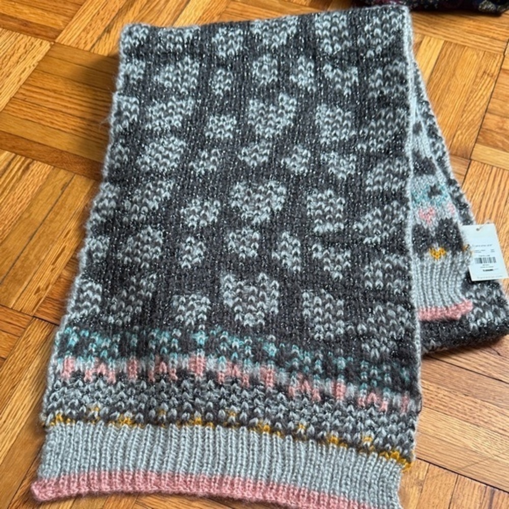 Francesca’s‎ NWT Cozy Gray Knit Scarf with Colorful Accents 68in